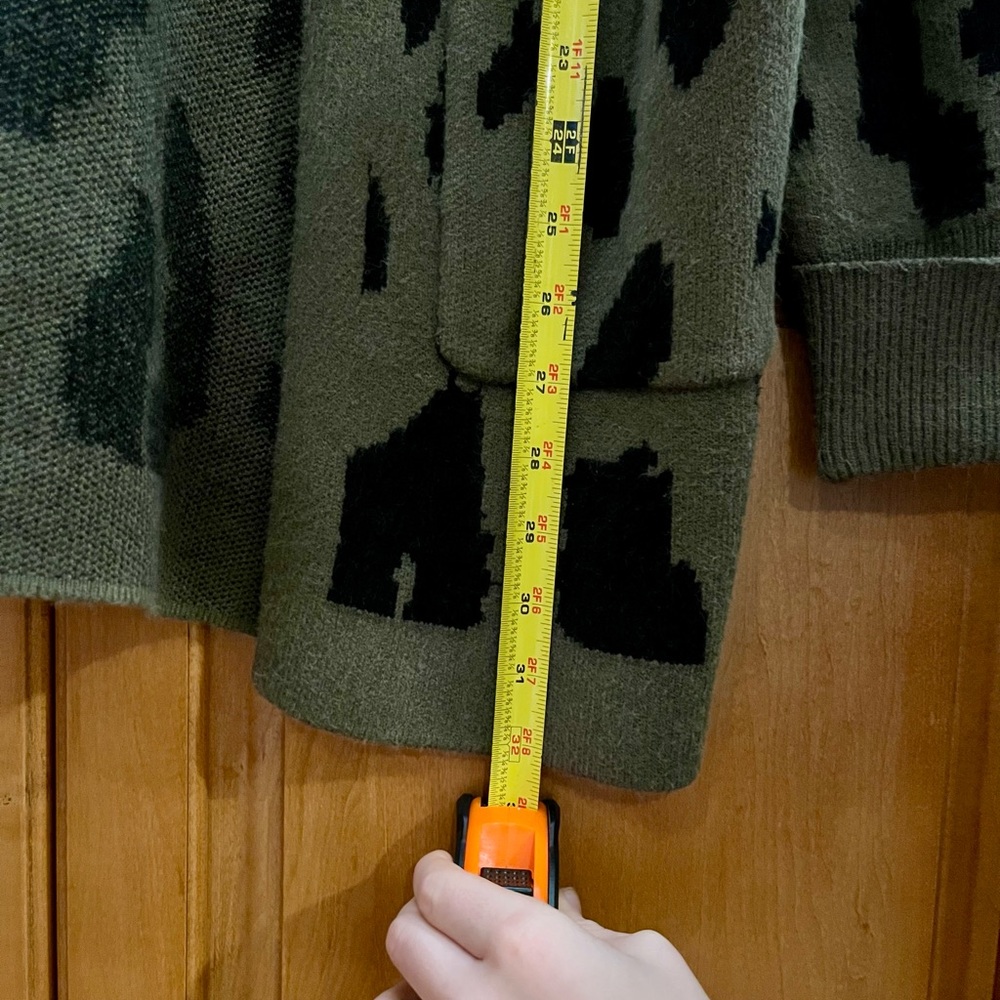 Olive Leopard Print Open-Front Cardigan – Size Medium - Picture 6 of 6